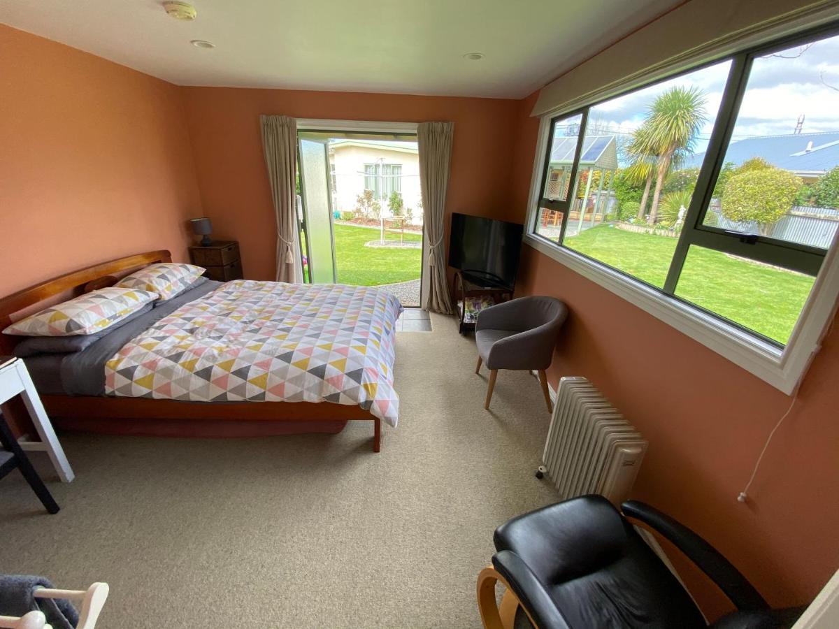 Cosy, Central Greytown Sleepout Luaran gambar