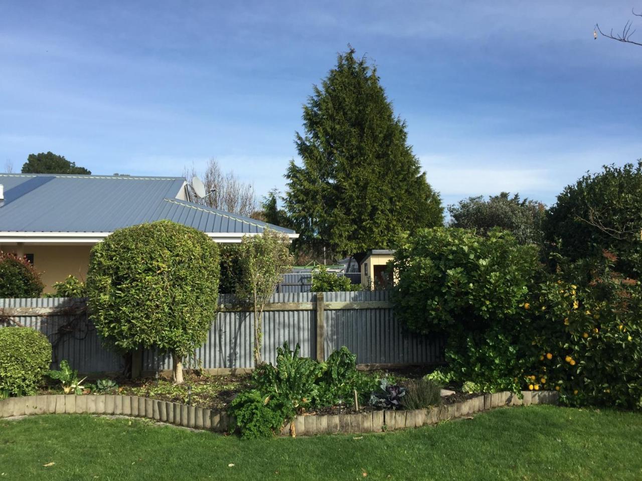 Cosy, Central Greytown Sleepout Luaran gambar